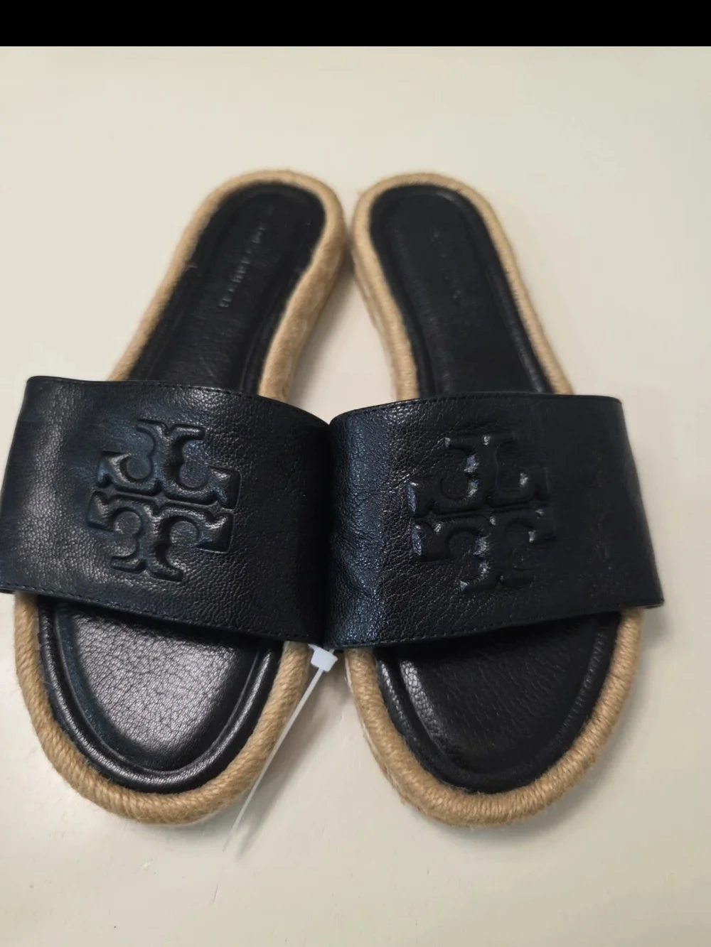 Tory Burch excellent pre